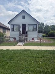 1044 Ferdinand Avenue, Forest Park, IL 60130
