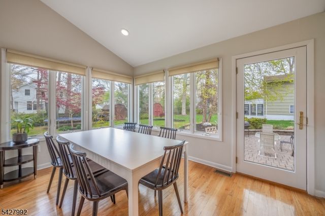 67 Woodbine Cir, New Providence Boro, NJ 07974