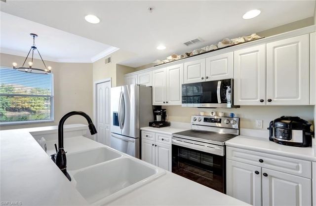 8310 Whiskey Preserve CIR # 212, Fort Myers, FL 33919