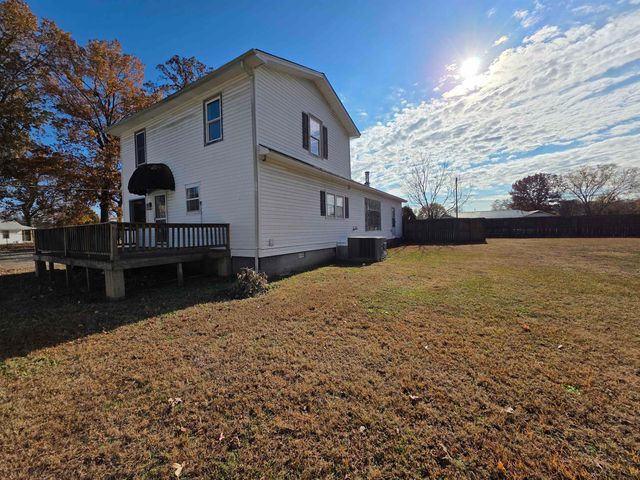 715 PINHOOK DR, Savannah, TN 38372