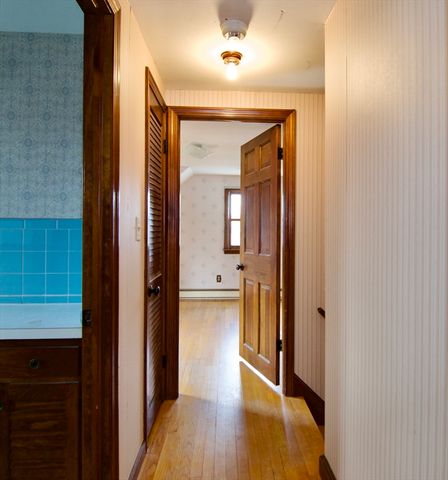 21 Carmel Ln, Agawam, MA 01030