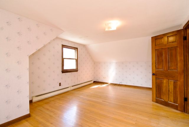 21 Carmel Ln, Agawam, MA 01030