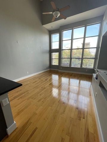 1045 Bonner Street, Houston, TX 77007