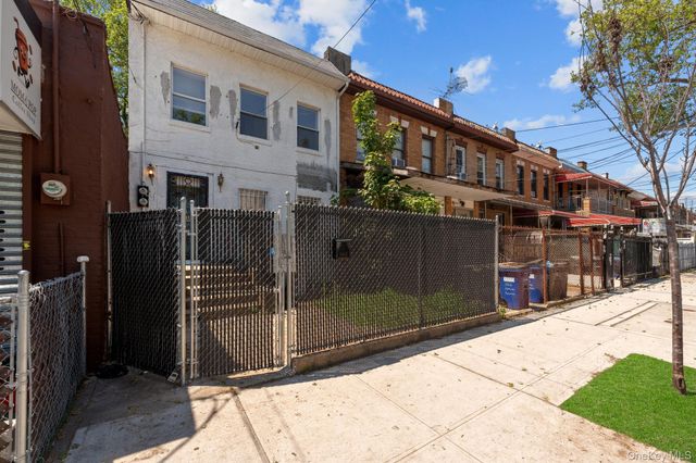 388 Atkins Avenue, Brooklyn, NY 11208