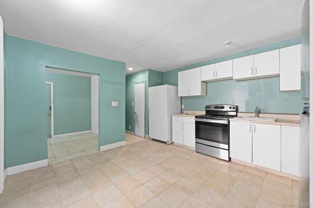 388 Atkins Avenue, Brooklyn, NY 11208