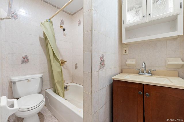 388 Atkins Avenue, Brooklyn, NY 11208