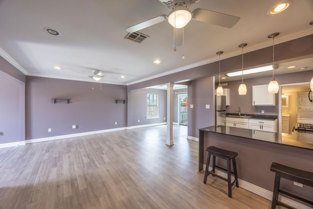 614 Lafourche St, Lockport, LA 70374