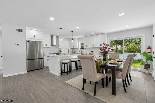 26 Hunterdon Rd, West Orange Twp., NJ 07052