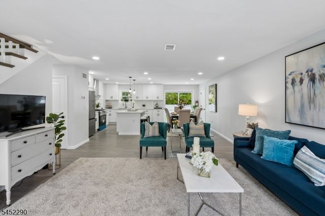 26 Hunterdon Rd, West Orange Twp., NJ 07052