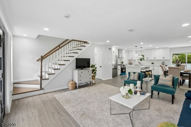 26 Hunterdon Rd, West Orange Twp., NJ 07052