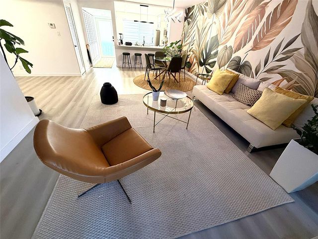 10 SE 13th Street B3, Boca Raton, FL 33432