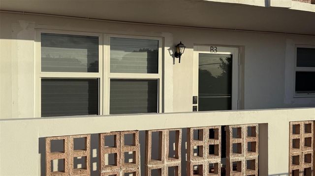10 SE 13th Street B3, Boca Raton, FL 33432