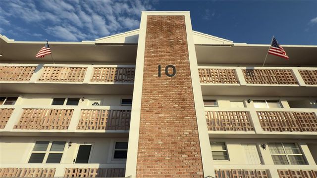 10 SE 13th Street B3, Boca Raton, FL 33432
