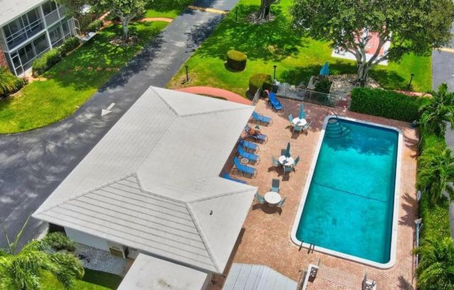 10 SE 13th Street B3, Boca Raton, FL 33432