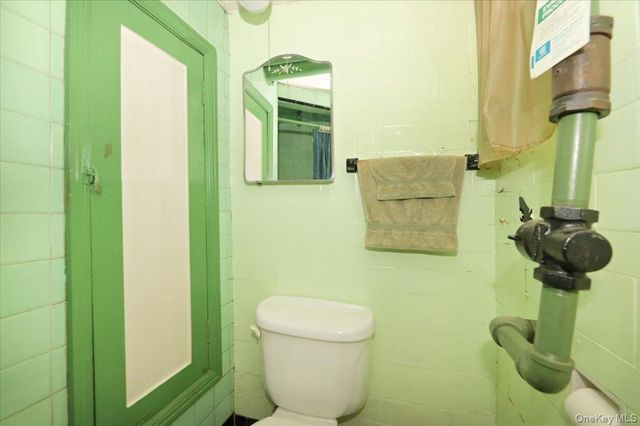 20-03 35th Street, Astoria, NY 11105