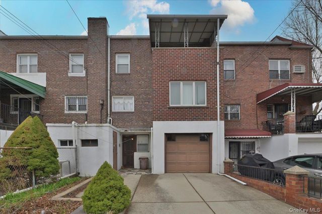 20-03 35th Street, Astoria, NY 11105