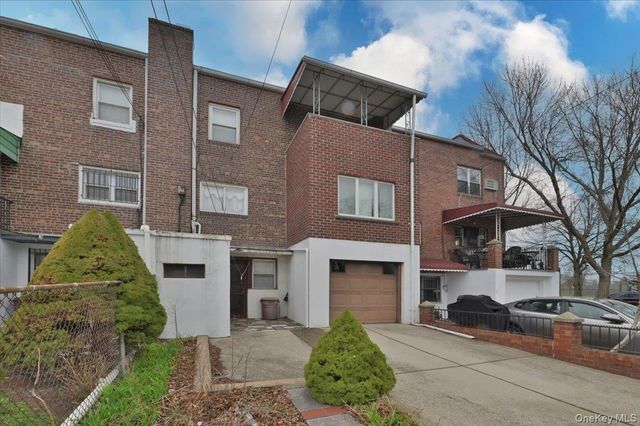 20-03 35th Street, Astoria, NY 11105