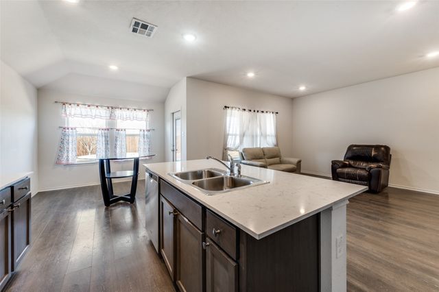 841 Glover Drive, Aubrey, TX 76227