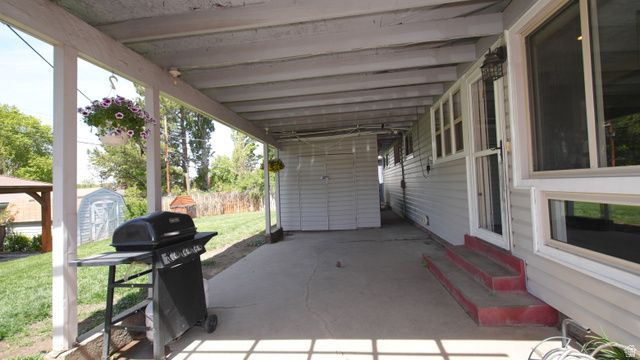 1863 E VILLAGE GREEN RD, Cottonwood Heights, UT 84121