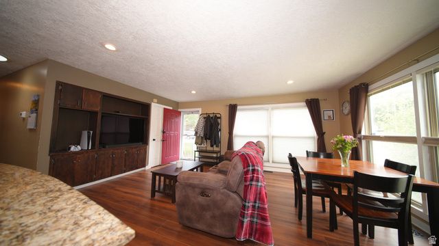 1863 E VILLAGE GREEN RD, Cottonwood Heights, UT 84121