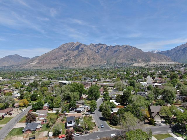 1863 E VILLAGE GREEN RD, Cottonwood Heights, UT 84121