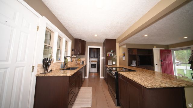 1863 E VILLAGE GREEN RD, Cottonwood Heights, UT 84121
