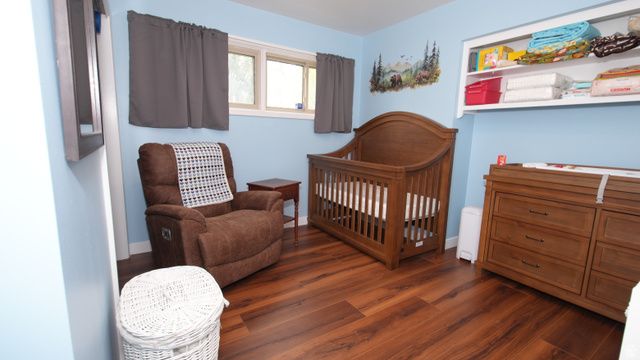 1863 E VILLAGE GREEN RD, Cottonwood Heights, UT 84121