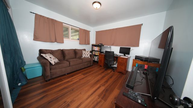 1863 E VILLAGE GREEN RD, Cottonwood Heights, UT 84121