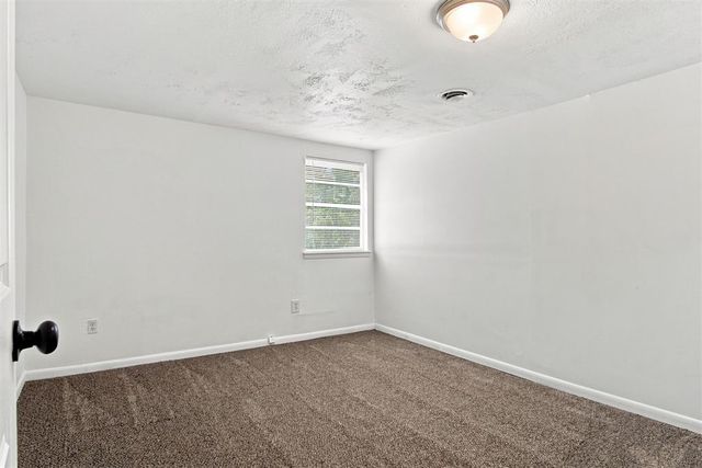 101 W Ash Drive, Noble, OK 73068