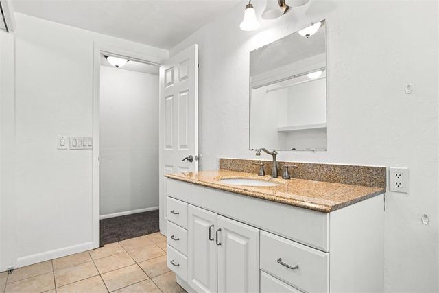 101 W Ash Drive, Noble, OK 73068