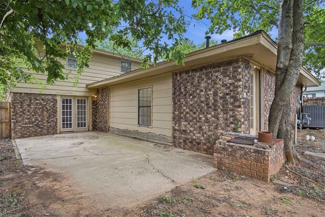 101 W Ash Drive, Noble, OK 73068