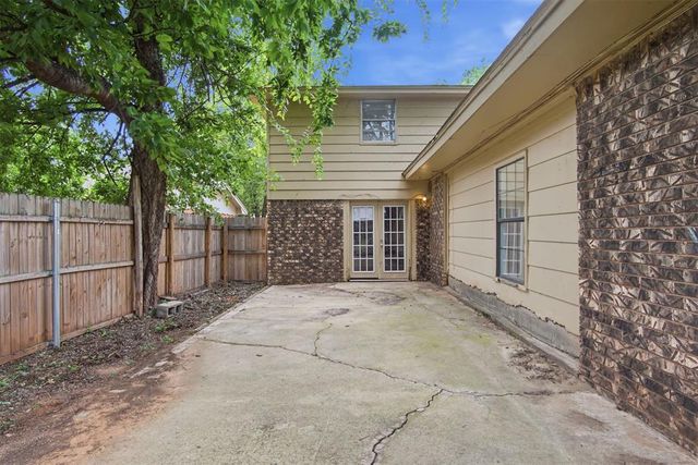 101 W Ash Drive, Noble, OK 73068