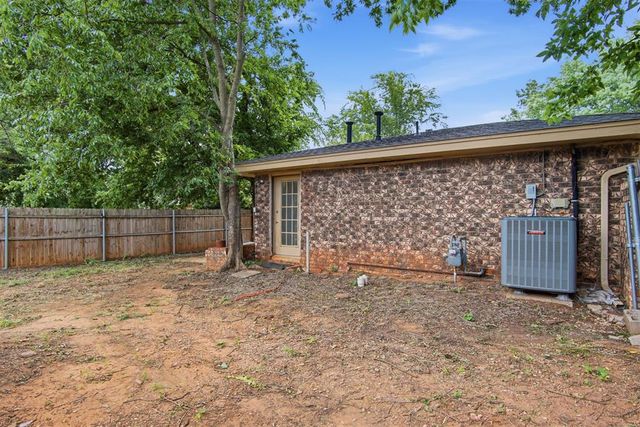 101 W Ash Drive, Noble, OK 73068