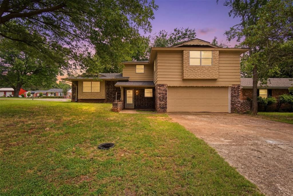 101 W Ash Drive, Noble, OK 73068