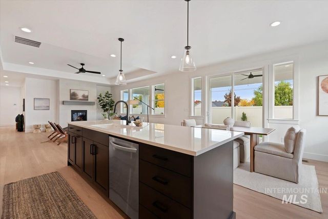 10543 W Mizzle Drive, Star, ID 83669