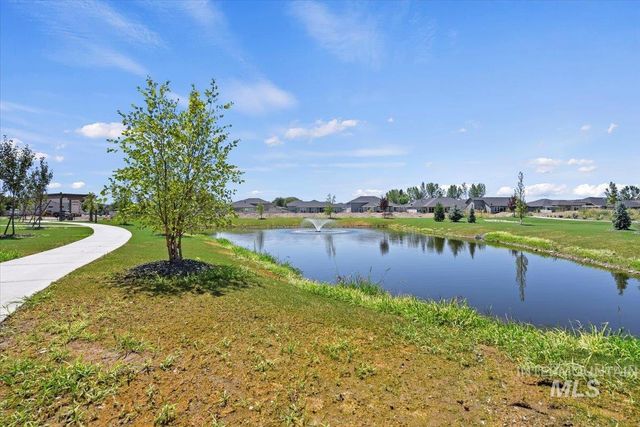 10543 W Mizzle Drive, Star, ID 83669