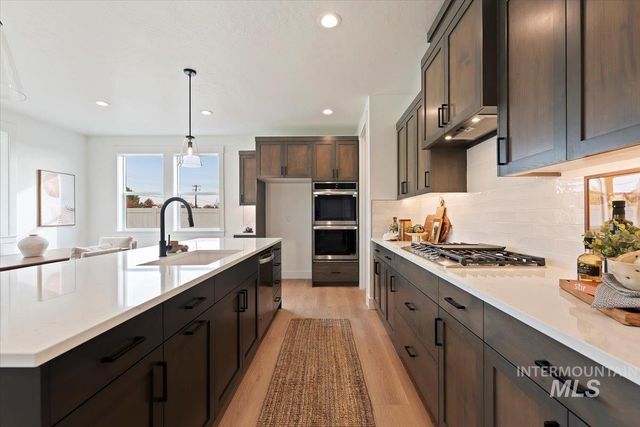 10543 W Mizzle Drive, Star, ID 83669