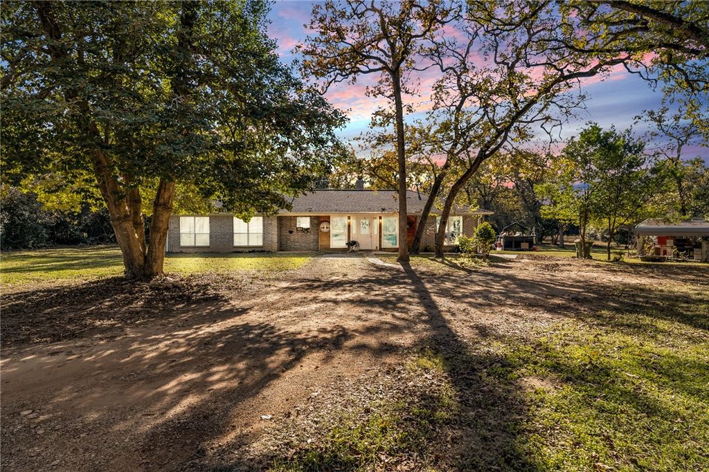 6 West Trail Lane, Hilltop Lakes, TX 77871 — photo 3