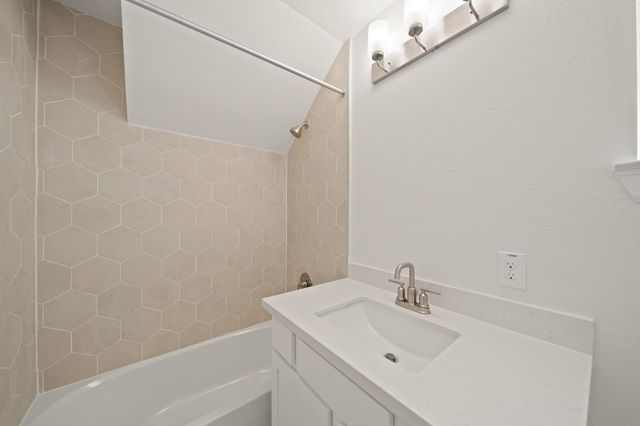 13305 Moncloa Drive, Houston, TX 77047