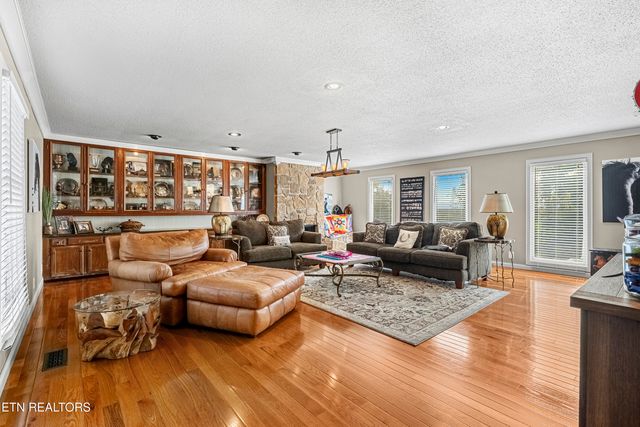 307 Triplett Lane, Knoxville, TN 37922