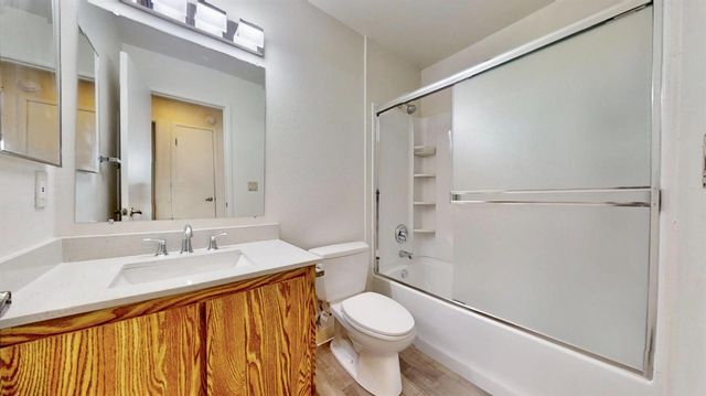 6 Topam Ct, Sacramento, CA 95833