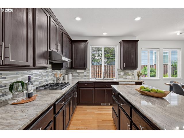 14395 Nw LILIUM Dr, Portland, OR 97229