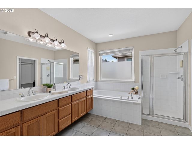 14395 Nw LILIUM Dr, Portland, OR 97229