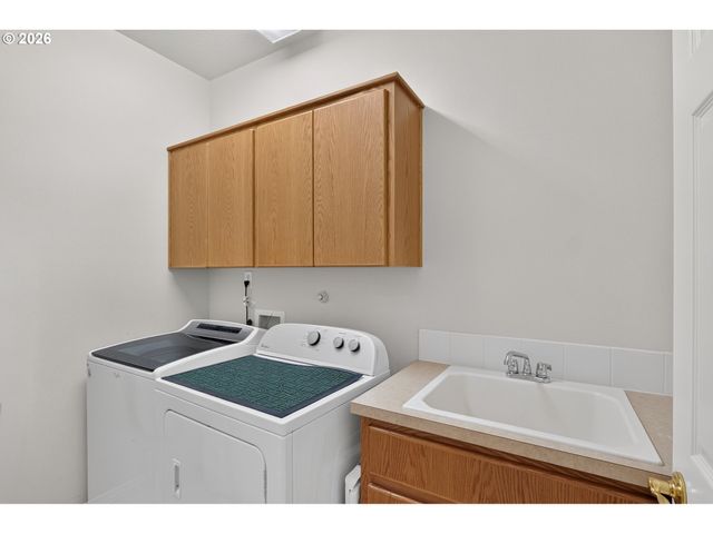 14395 Nw LILIUM Dr, Portland, OR 97229