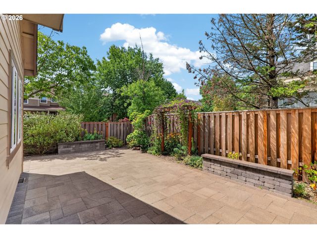 14395 Nw LILIUM Dr, Portland, OR 97229