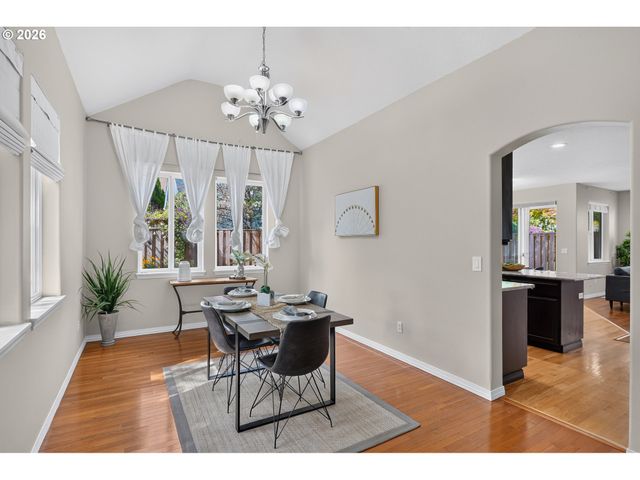 14395 Nw LILIUM Dr, Portland, OR 97229