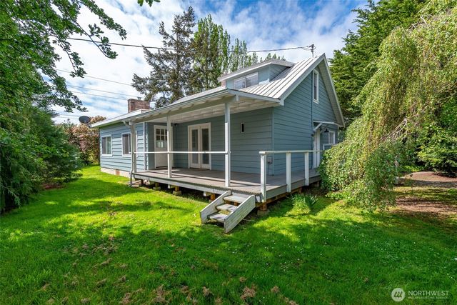 5392 Shore Meadow Road, Freeland, WA 98249