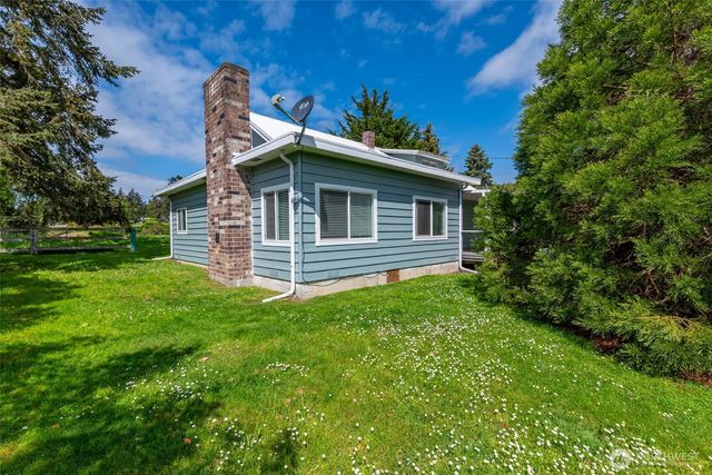 5392 Shore Meadow Road, Freeland, WA 98249