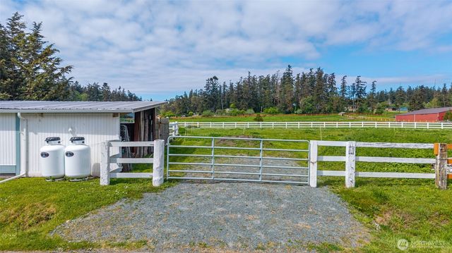 5392 Shore Meadow Road, Freeland, WA 98249
