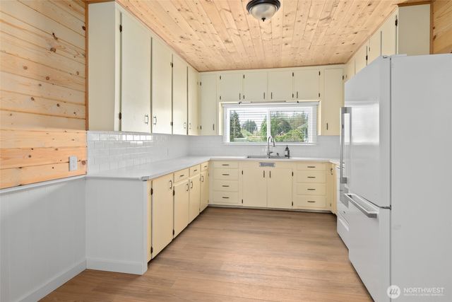 5392 Shore Meadow Road, Freeland, WA 98249